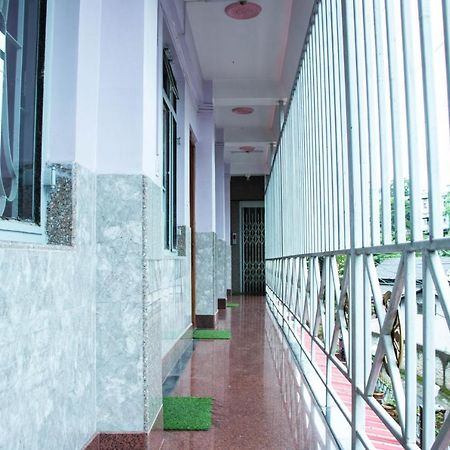 Promudini Guest House 西隆 外观 照片