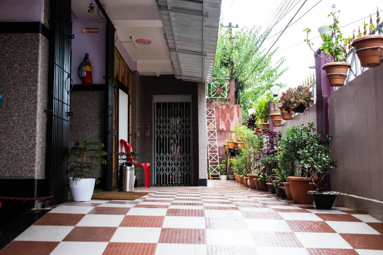 Promudini Guest House 西隆 外观 照片