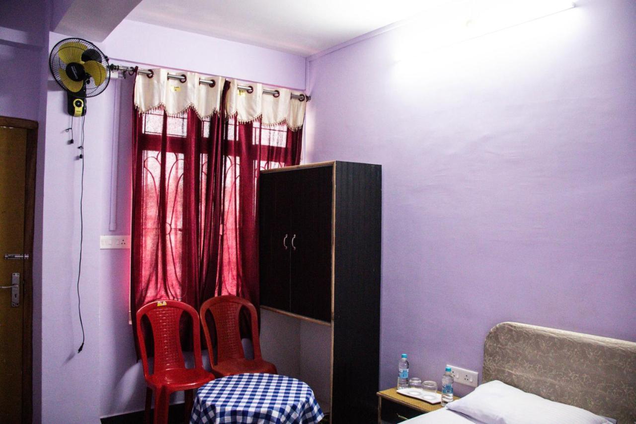 Promudini Guest House 西隆 外观 照片